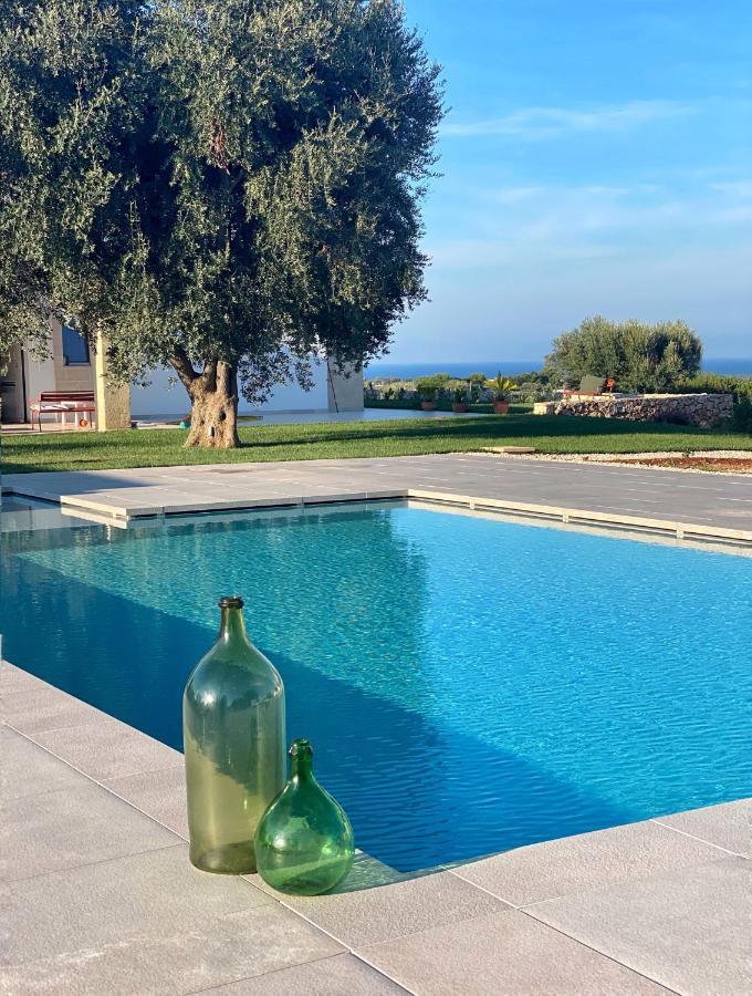 Dimora La Scaledda Bed & Breakfast Serranova Exterior photo