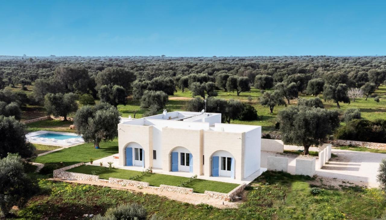 Dimora La Scaledda Bed & Breakfast Serranova Exterior photo